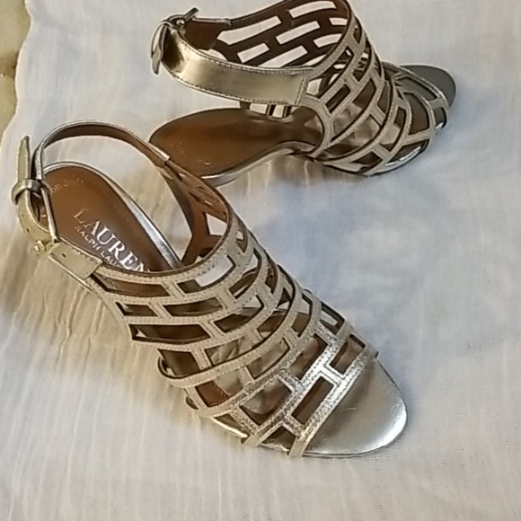 Women. High Heels Sandal - Picture 3 of 5